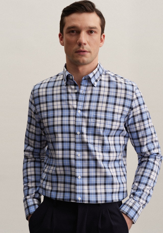 Non-iron Twill Business Shirt in X-Slim with Button-Down-Collar in Dark Blue | Seidensticker Onlineshop