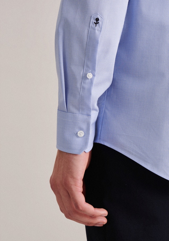 Non-iron Pepita Business Shirt in Regular with Kent-Collar and extra long sleeve in Light Blue |  Seidensticker Onlineshop