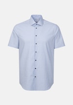 Non-iron Poplin Short sleeve Business Shirt in Shaped with Kent-Collar in Light Blue |  Seidensticker Onlineshop