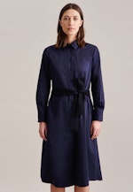 Satin Midi (knee-length) Jurk in Donkerblauw |  Seidensticker Onlineshop