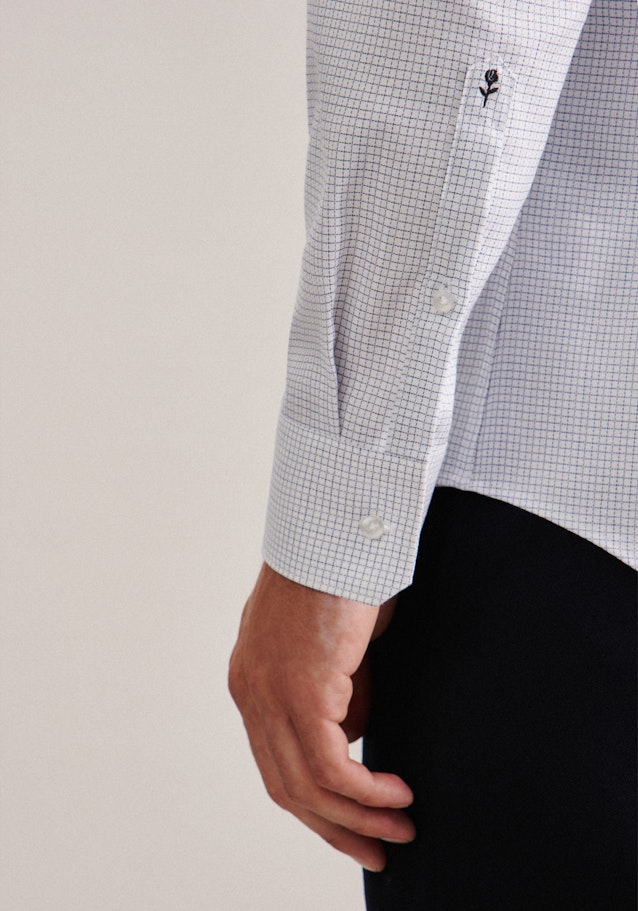 Non-iron Herringbone pattern Business Shirt in Slim with Kent-Collar in Medium Blue |  Seidensticker Onlineshop