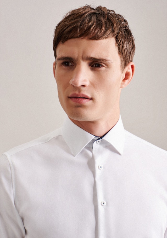 Bügelfreies Twill Business Hemd in X-Slim mit Kentkragen in Weiß | Seidensticker Onlineshop
