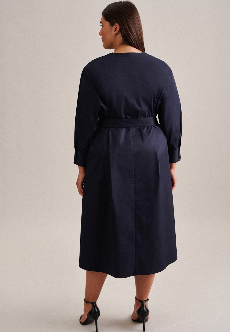 Curvy V-Neck Kleid Regular in Dunkelblau |  Seidensticker Onlineshop