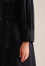 Satin Maxi Kleid in Schwarz |  Seidensticker Onlineshop