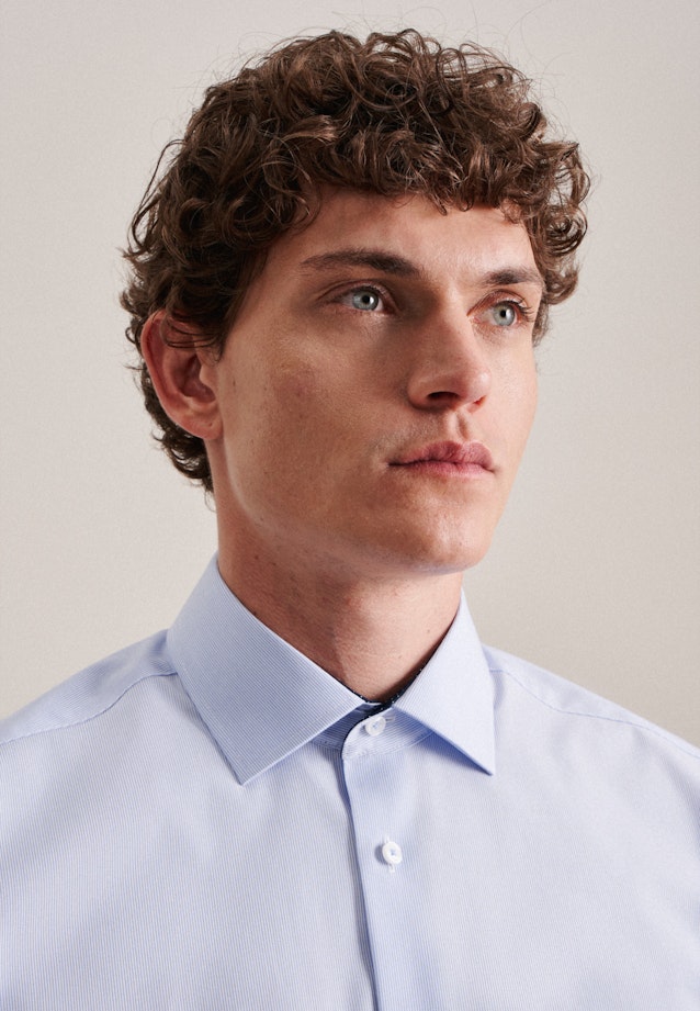 Non-iron Poplin Business Shirt in Regular with Kent-Collar and extra long sleeve in Light Blue |  Seidensticker Onlineshop