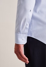 Non-iron Poplin Business Shirt in Slim with Kent-Collar and extra long sleeve in Light Blue |  Seidensticker Onlineshop