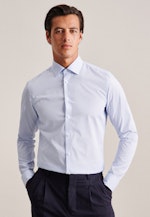 Non-iron Poplin Business Shirt in Shaped with Kent-Collar and extra long sleeve in Light Blue |  Seidensticker Onlineshop