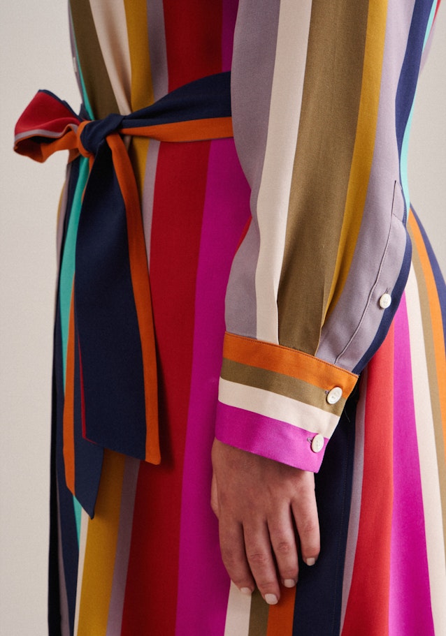 Curvy Kragen Kleid Oversized in Dunkelblau |  Seidensticker Onlineshop