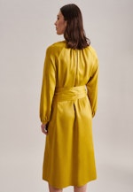 Satin Midi (knee-length) Dress in Yellow |  Seidensticker Onlineshop