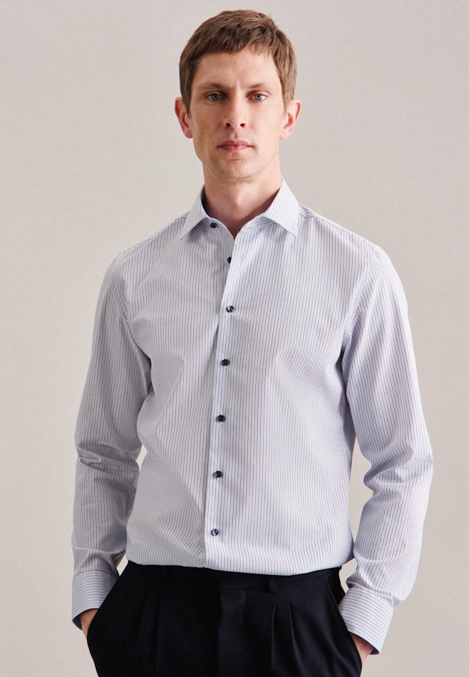 Non-iron Poplin Business Shirt in Slim with Kent-Collar in Light Blue | Seidensticker online shop