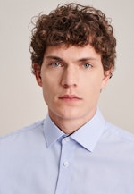 Non-iron Poplin Business Shirt in Slim with Kent-Collar and extra long sleeve in Light Blue |  Seidensticker Onlineshop