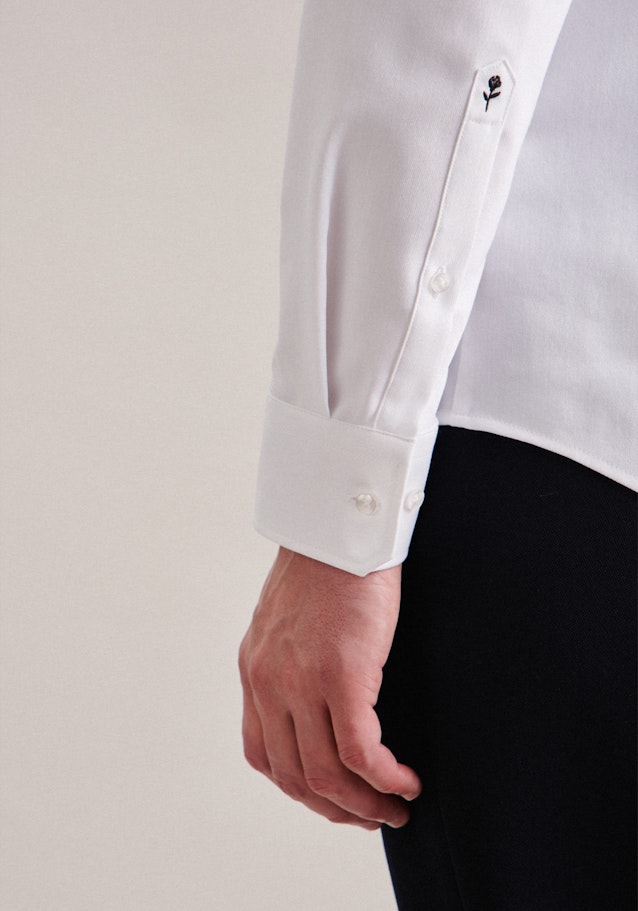 Twill Performance-Hemd in X-Slim mit Kentkragen in Weiß |  Seidensticker Onlineshop