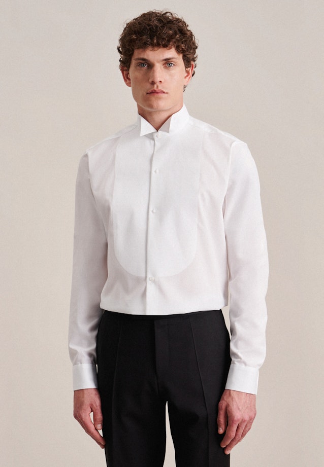 Bügelfreies Popeline Smokinghemd in Regular mit Kläppchenkragen und extra langem Arm in Weiß |  Seidensticker Onlineshop