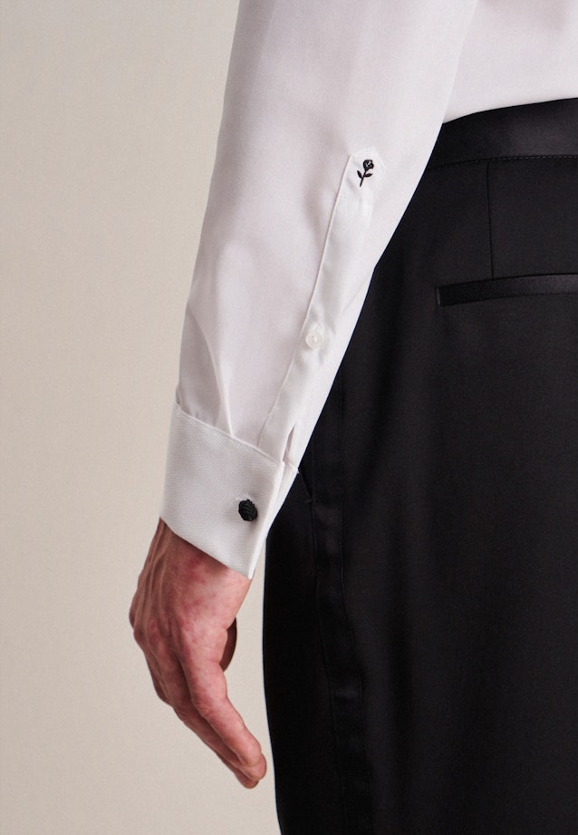 Bügelfreies Popeline Smokinghemd in Regular mit Kläppchenkragen und extra langem Arm in Weiß |  Seidensticker Onlineshop
