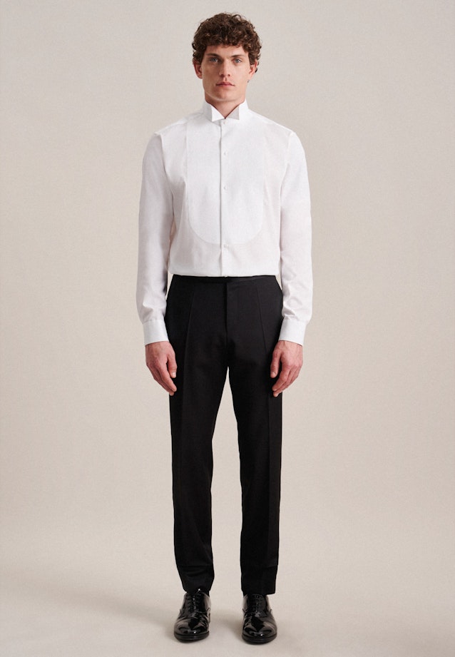 Non-iron Poplin Gala Shirt in Regular with Wing Collar and extra long sleeve in White |  Seidensticker Onlineshop