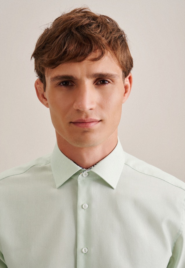 Non-iron Structure Short sleeve Business Shirt in Regular with Kent-Collar in Green |  Seidensticker Onlineshop