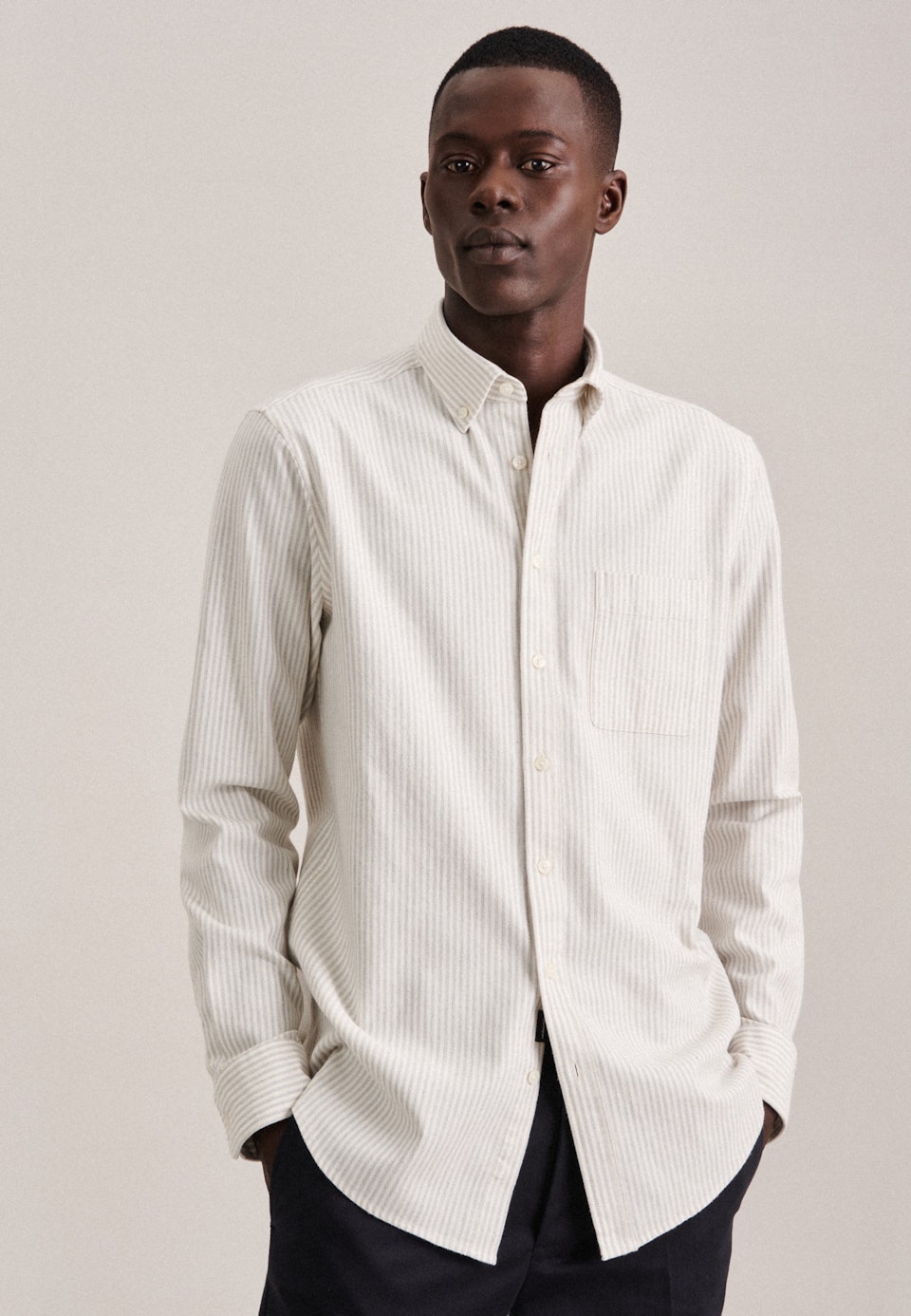 Casual Hemd in Regular mit Button-Down-Kragen in Grau |  Seidensticker Onlineshop