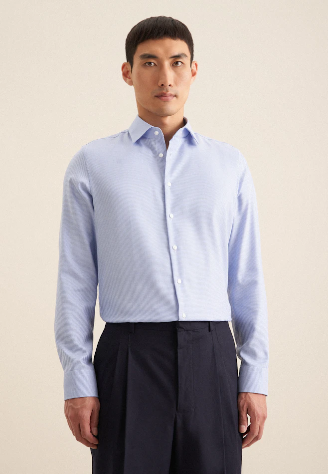 Shaped Business shirt Structure in Light Blue | Seidensticker online shop