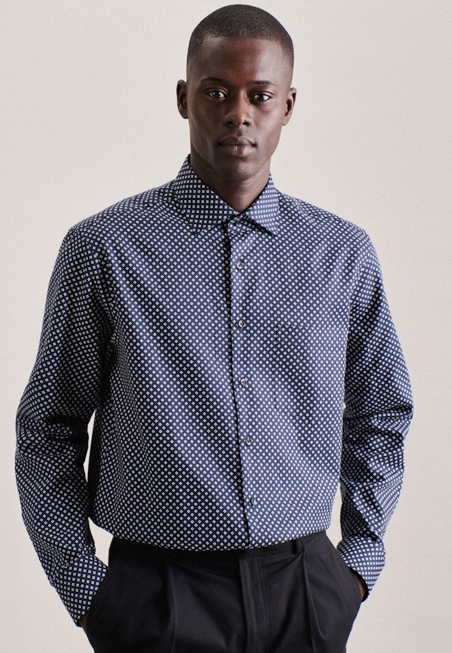 Business Shirt in Regular with Kent-Collar in Dark Blue | Seidensticker online shop