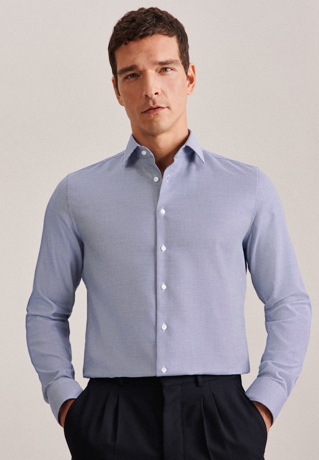 Non-iron Structure Business Shirt in X-Slim with Kent-Collar in Medium Blue |  Seidensticker Onlineshop