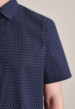 Poplin Short sleeve Business Shirt in Shaped with Kent-Collar in Dark Blue |  Seidensticker Onlineshop