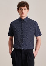 Poplin Short sleeve Business Shirt in Shaped with Kent-Collar in Dark Blue |  Seidensticker Onlineshop