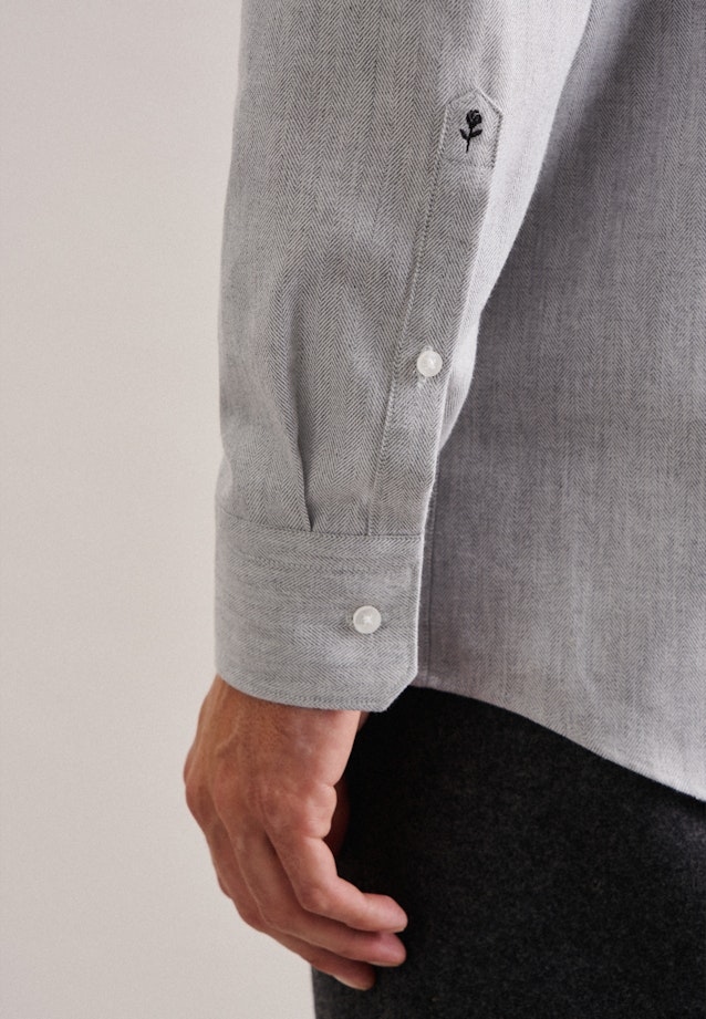 Easy-iron Herringbone pattern Business Shirt in Regular with Kent-Collar in Grey |  Seidensticker Onlineshop