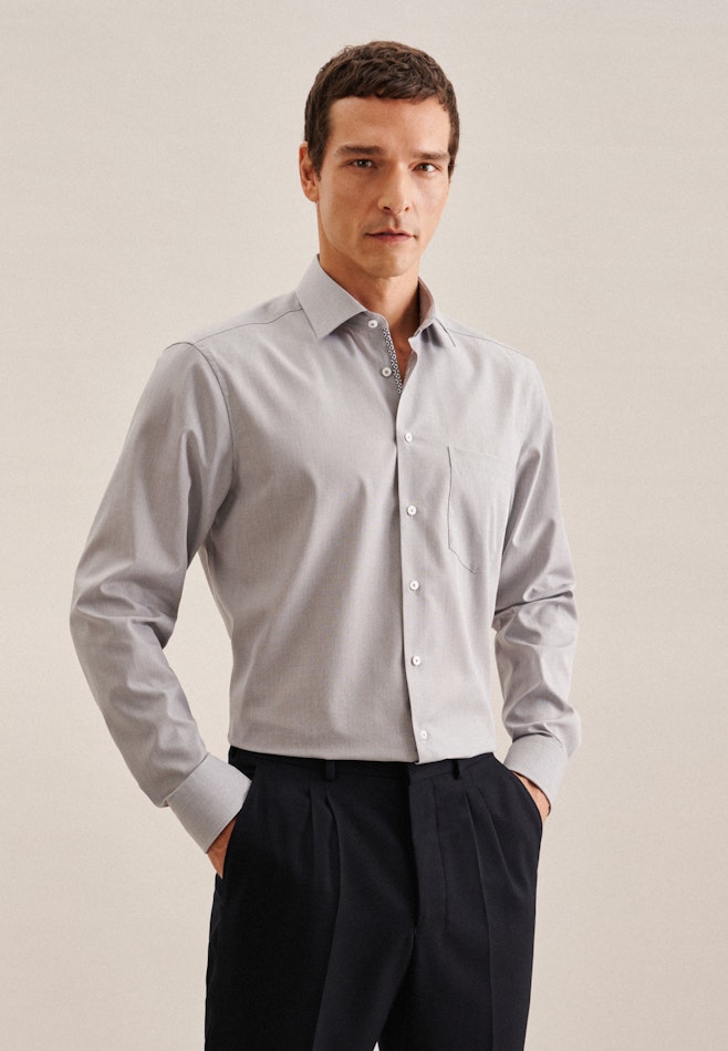 Non-iron Structure Business Shirt in Regular with Kent-Collar in Grey | Seidensticker Onlineshop