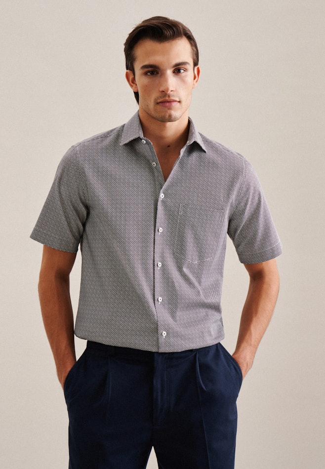 Twill Short sleeve Business Shirt in Regular with Kent-Collar in Green | Seidensticker online shop