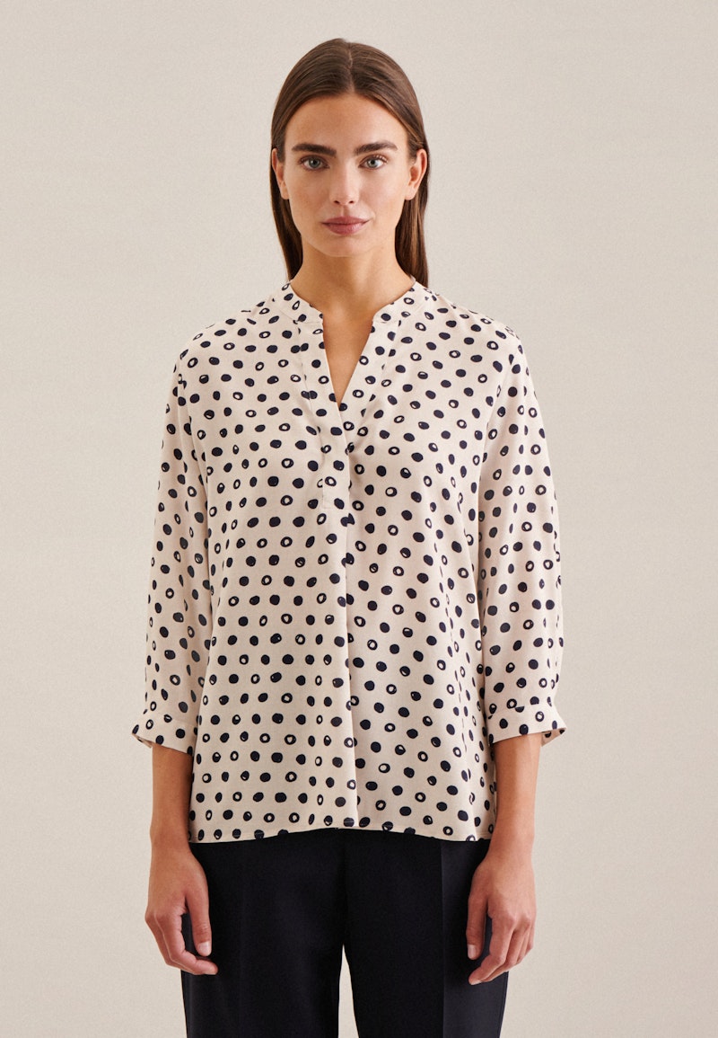 3/4-sleeve Crepe Stand-Up Blouse