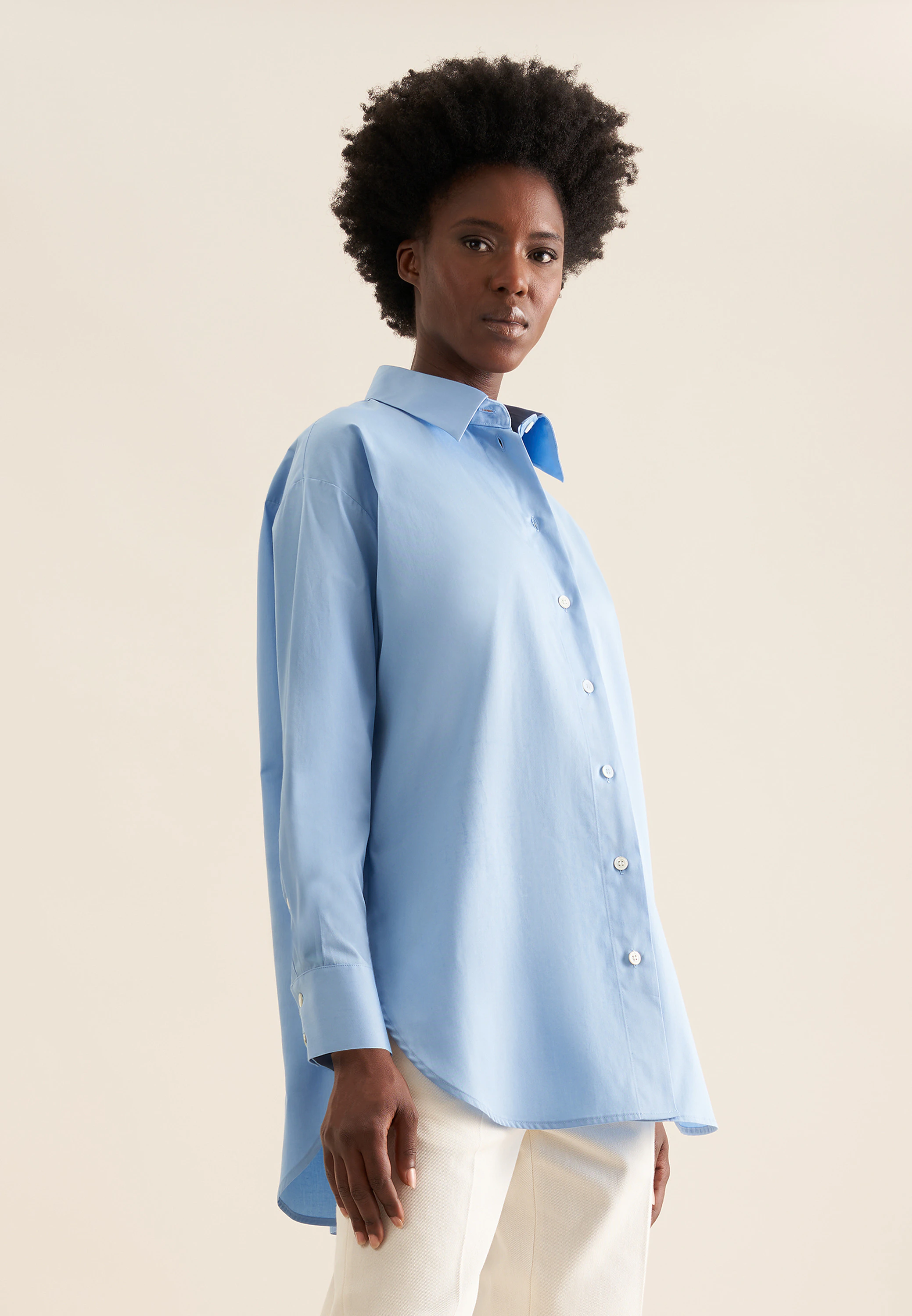 Oversized Hemdbluse aus Baumwoll Twill Blau