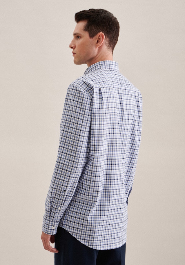 Non-iron Twill Business Shirt in Regular with Button-Down-Collar in Light Blue | Seidensticker Onlineshop
