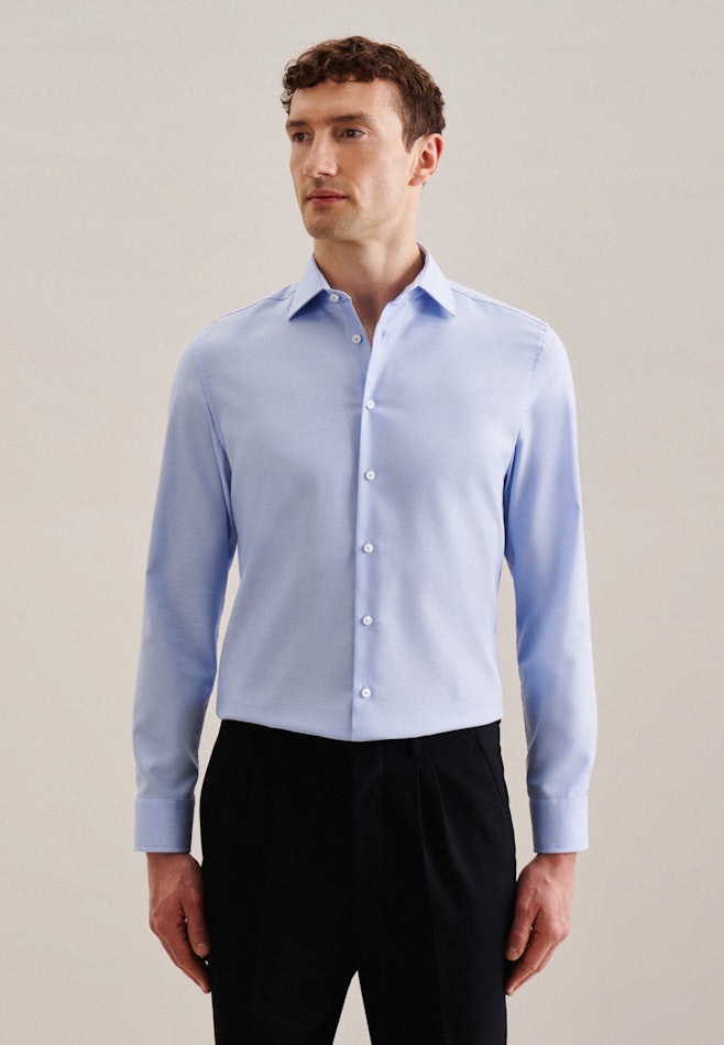 Non-iron Twill Business Shirt in Slim with Kent-Collar in Light Blue | Seidensticker online shop