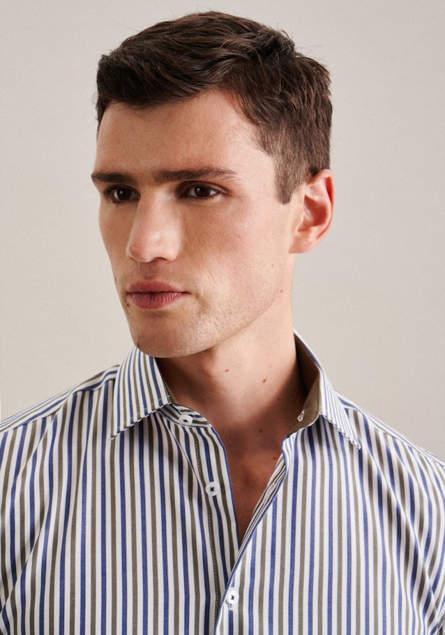 Non-iron Twill Business Shirt in Slim with Kent-Collar in Green |  Seidensticker Onlineshop