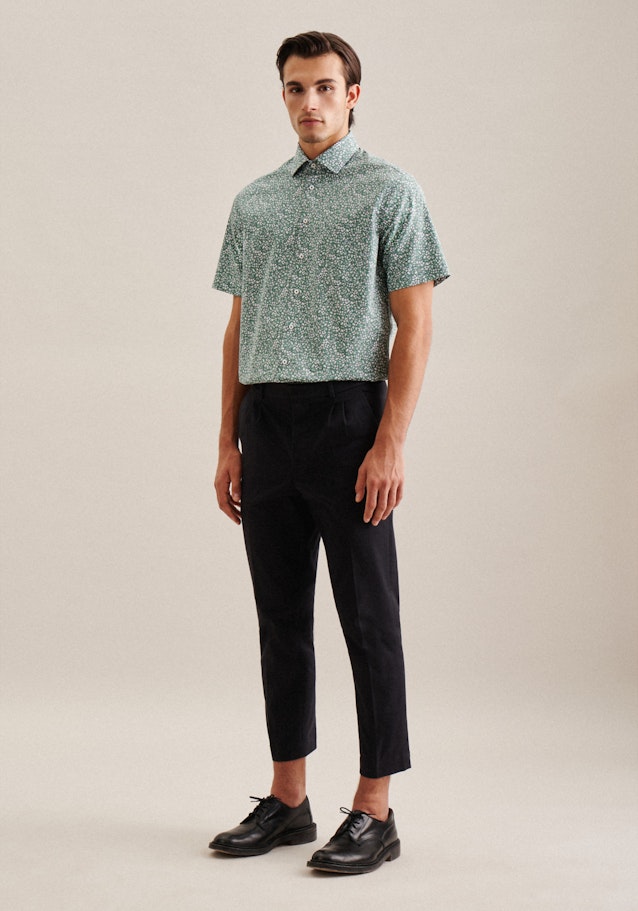 Poplin Short sleeve Business Shirt in Regular with Kent-Collar in Green |  Seidensticker Onlineshop