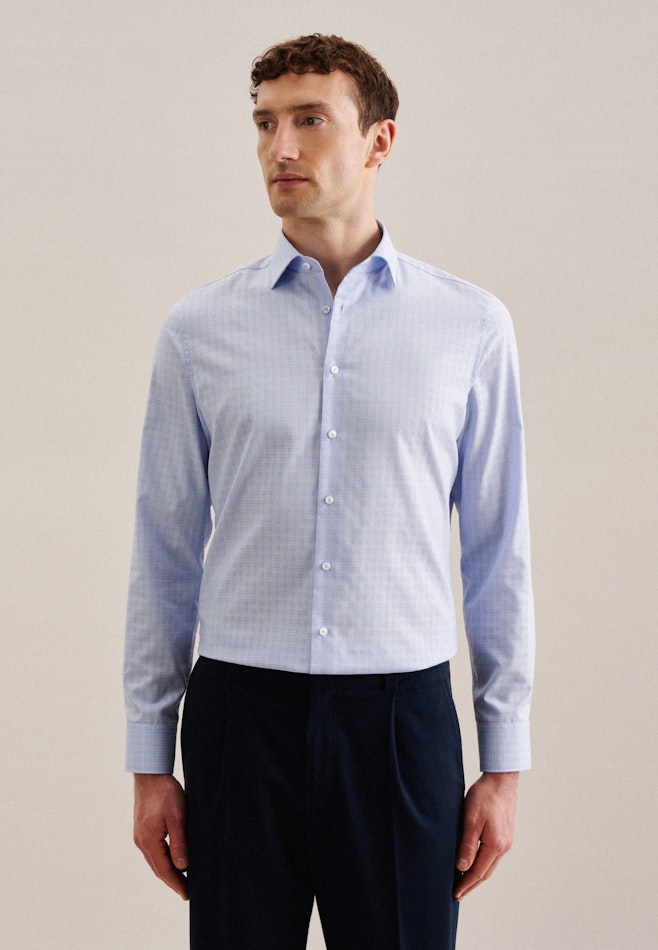 Non-iron Twill Business Shirt in Slim with Kent-Collar in Light Blue | Seidensticker online shop