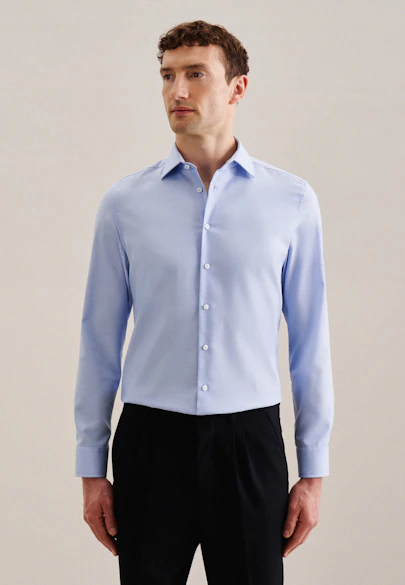 Shaped Chemise d'affaires Uni in Bleu Clair |  Seidensticker Onlineshop