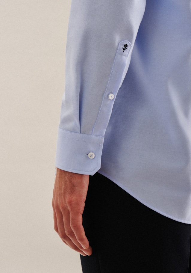 Non-iron Twill Business Shirt in Regular with Kent-Collar and extra long sleeve in Light Blue |  Seidensticker Onlineshop