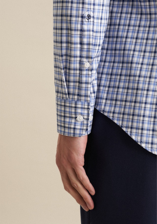 Non-iron Twill Business Shirt in Slim with Button-Down-Collar in Light Blue |  Seidensticker Onlineshop
