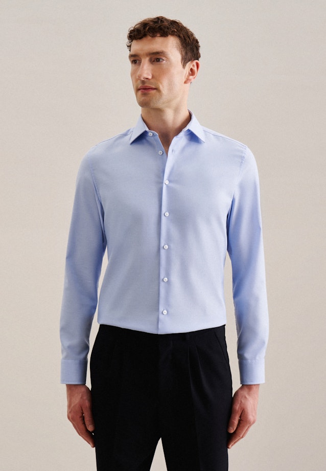 Bügelfreies Twill Business Hemd in Shaped mit Kentkragen und extra langem Arm in Hellblau | Seidensticker Onlineshop