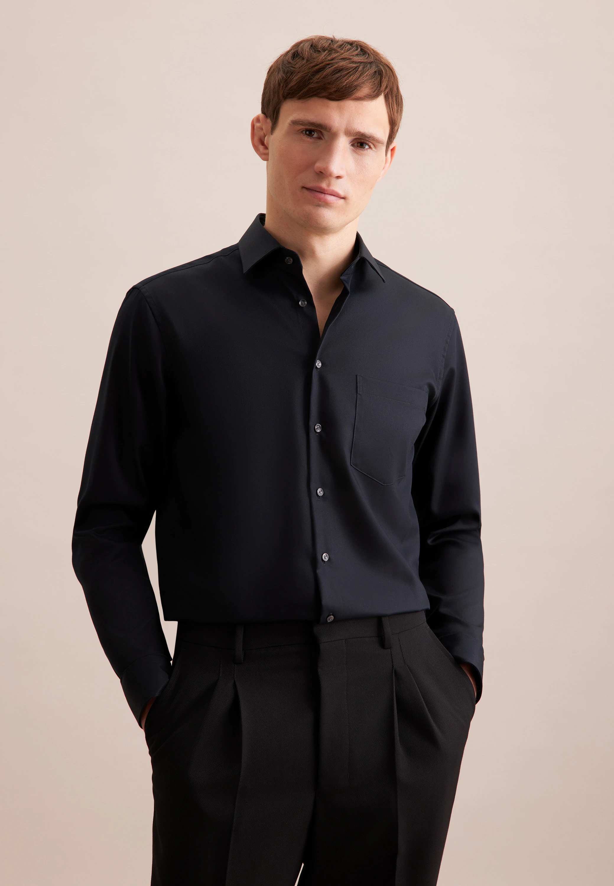 Regular Business Hemd Uni Schwarz 47