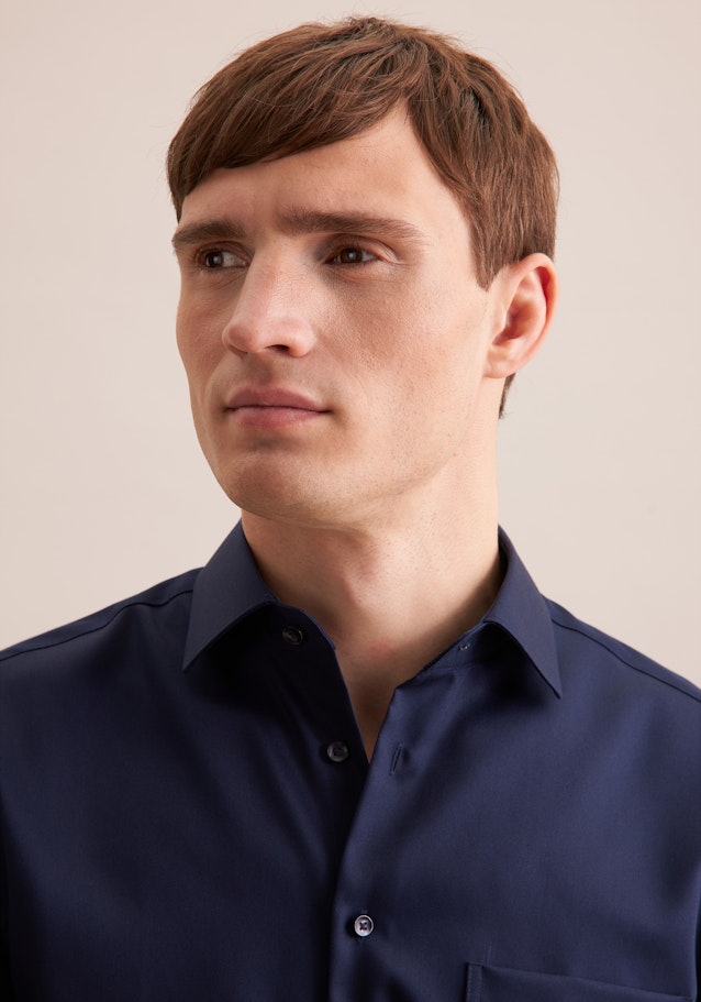 Regular Chemise d'affaires Uni in Bleu Foncé | Seidensticker Onlineshop