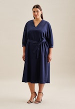 Curvy V-Neck Kleid Regular in Dunkelblau |  Seidensticker Onlineshop