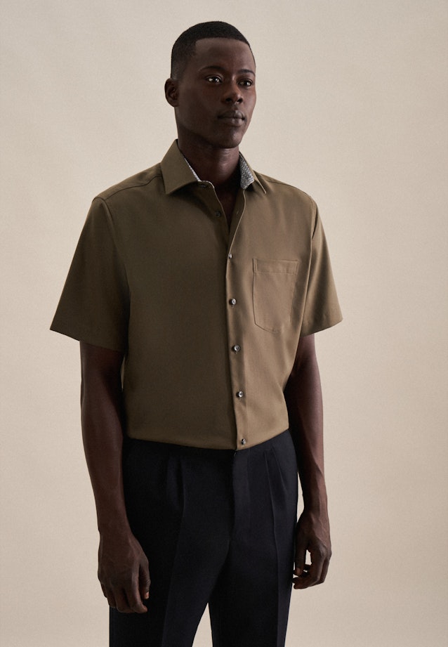 Non-iron Twill Short sleeve Business Shirt in Regular with Kent-Collar in Green | Seidensticker Onlineshop