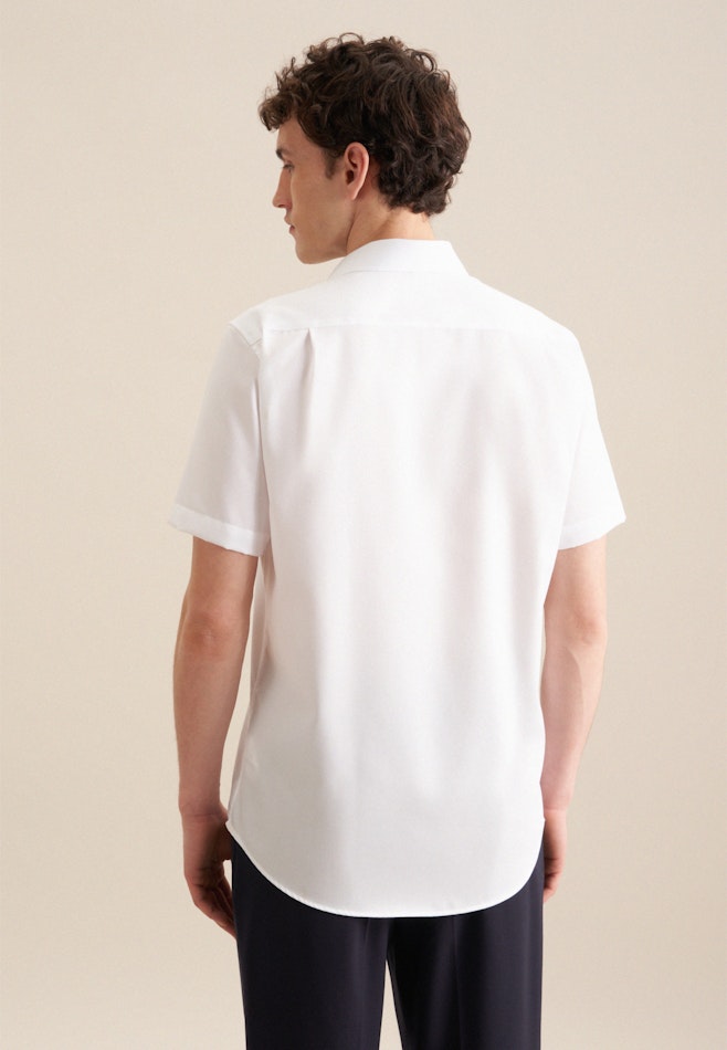 Bügelfreies Twill Kurzarm Business Hemd in Regular mit Kentkragen in Weiß | Seidensticker Onlineshop