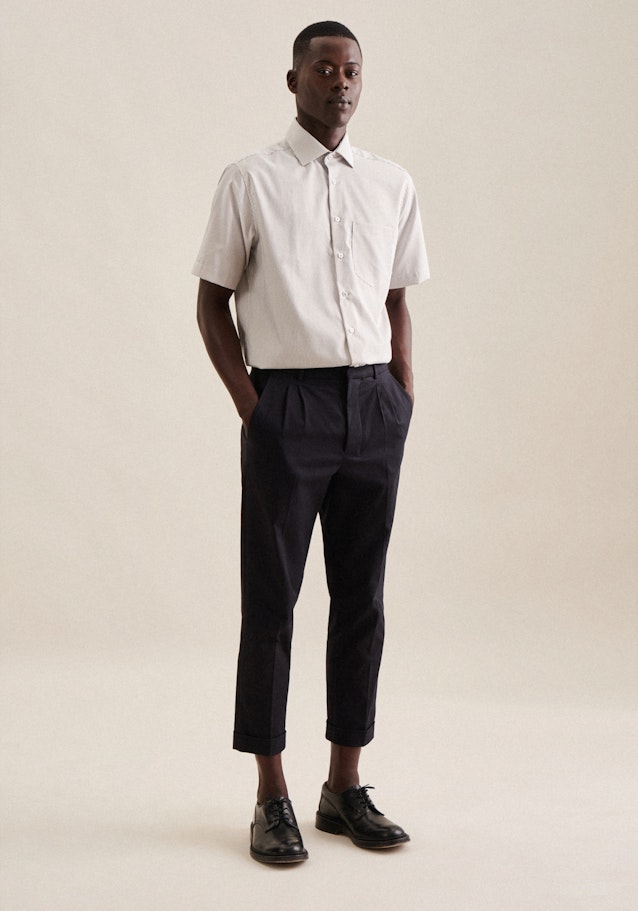 Non-iron Twill Short sleeve Business Shirt in Regular with Kent-Collar in Brown |  Seidensticker Onlineshop