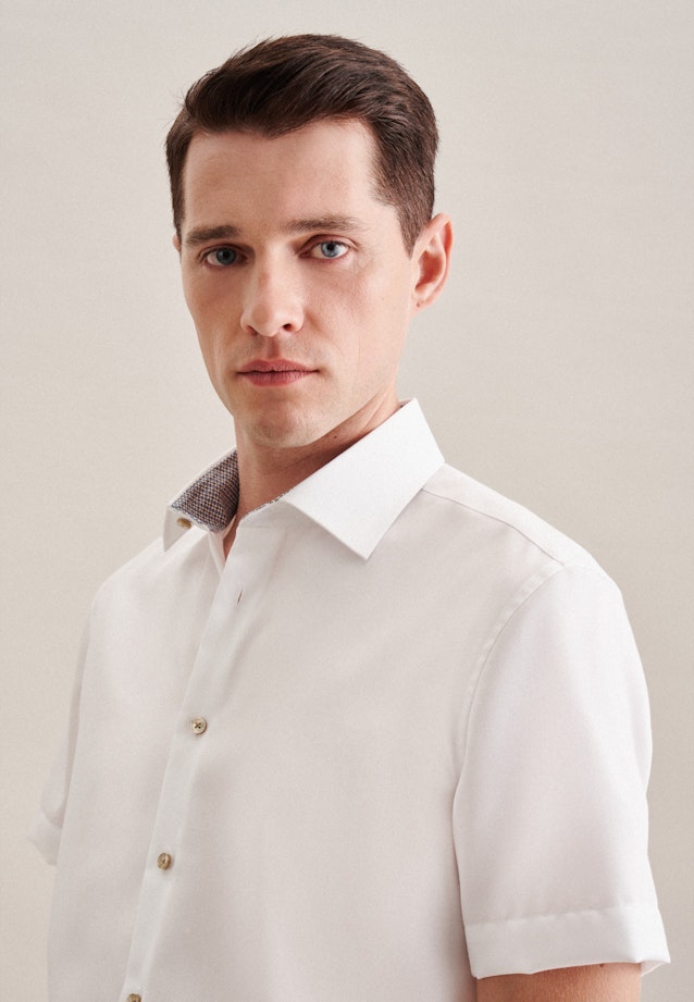 Non-iron Twill Short sleeve Business Shirt in Slim with Kent-Collar in White |  Seidensticker Onlineshop
