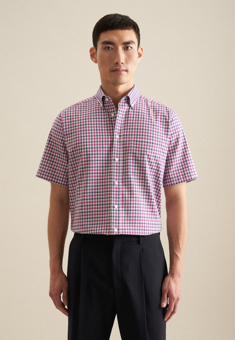 Non-iron Twill Short sleeve Business Shirt in Regular with Button-Down-Collar