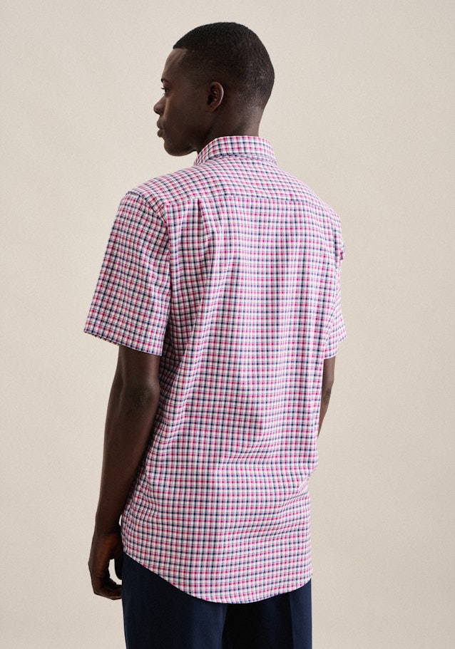 Non-iron Twill Short sleeve Business Shirt in Regular with Button-Down-Collar in Pink | Seidensticker Onlineshop