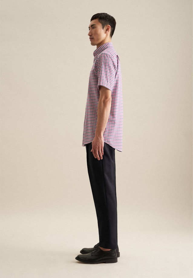 Non-iron Twill Short sleeve Business Shirt in Regular with Button-Down-Collar in Pink |  Seidensticker Onlineshop